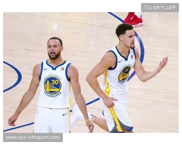 勇士库里续约与战术磨合成热议——传奇再续，战术新篇